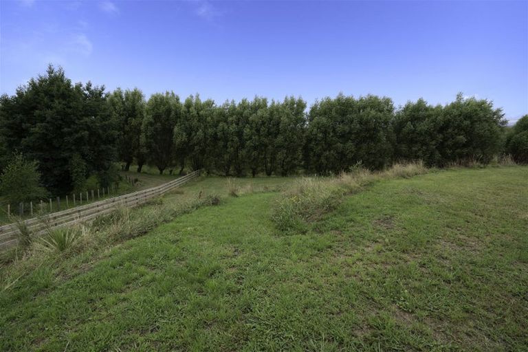 Photo of property in 618 Muhunoa Road West, Ohau, Levin, 5570