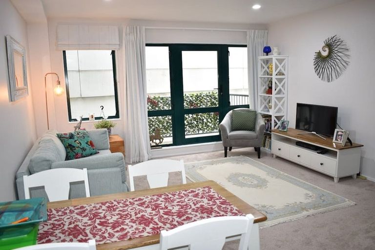 Photo of property in Courtenay Apartments, 312/120 Courtenay Place, Te Aro, Wellington, 6011