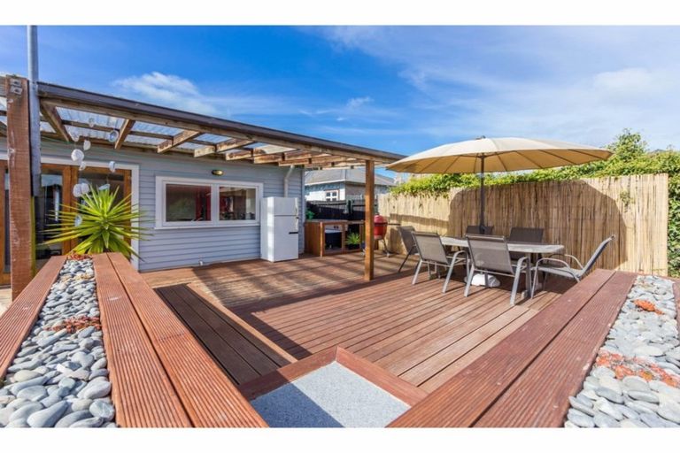 Photo of property in 38 Oram Avenue, New Brighton, Christchurch, 8061
