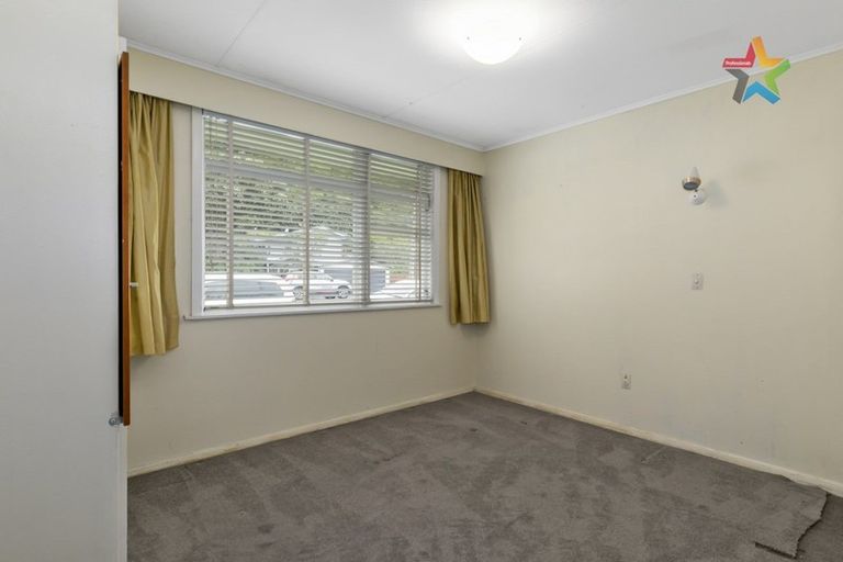 Photo of property in 8/250 Muritai Road, Eastbourne, Lower Hutt, 5013