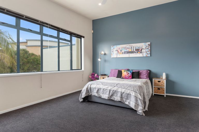 Photo of property in 6/6-8 Pannill Place, Oteha, Auckland, 0632