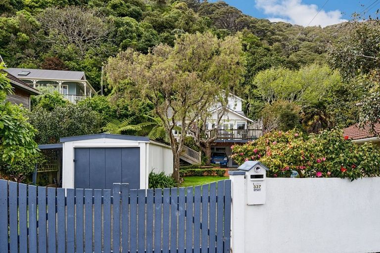 Photo of property in 337 Muritai Road, Eastbourne, Lower Hutt, 5013