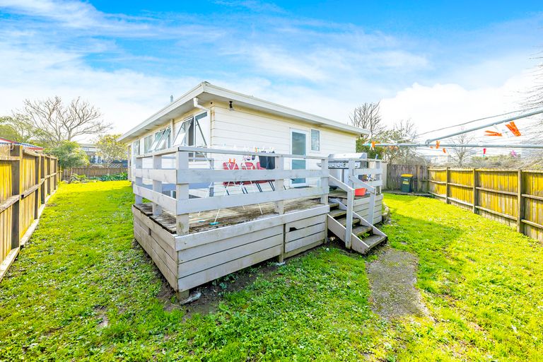 Photo of property in 1/14 Trimdon Street, Randwick Park, Auckland, 2105