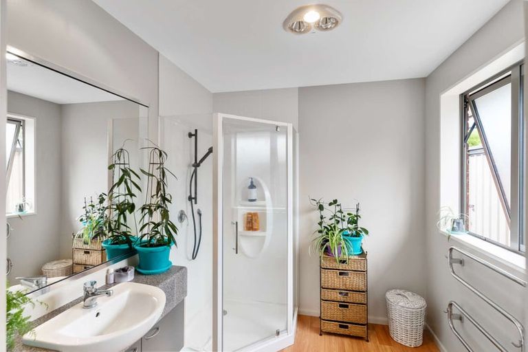 Photo of property in 12 Cunneen Place, Aidanfield, Christchurch, 8025