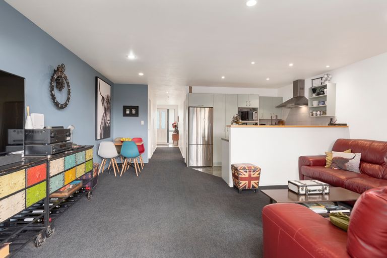 Photo of property in 6/6-8 Pannill Place, Oteha, Auckland, 0632