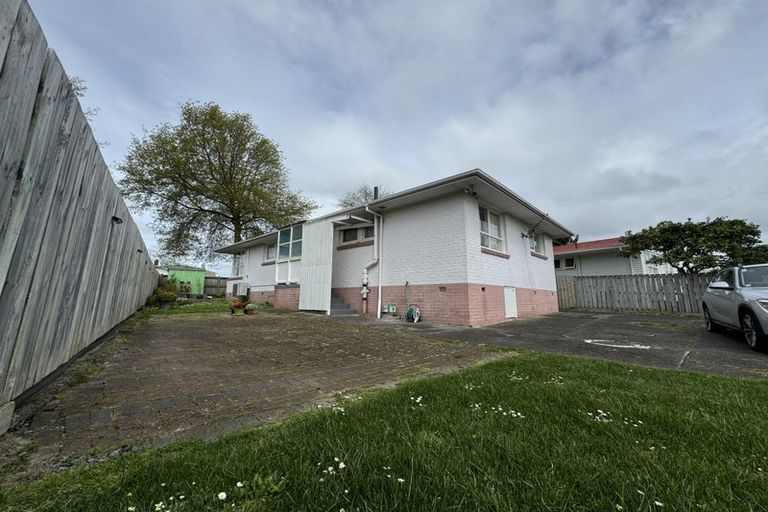 Photo of property in 38 Flat Bush Road, Clover Park, Auckland, 2023