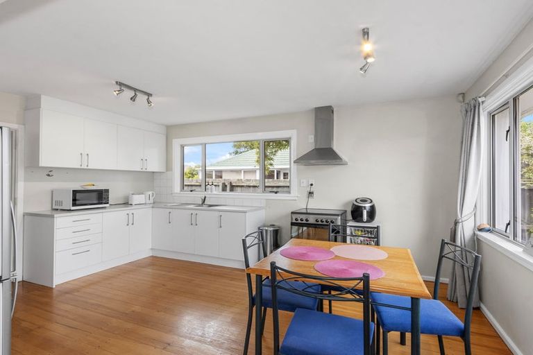 Photo of property in 1/2 Tothill Place, Papanui, Christchurch, 8053