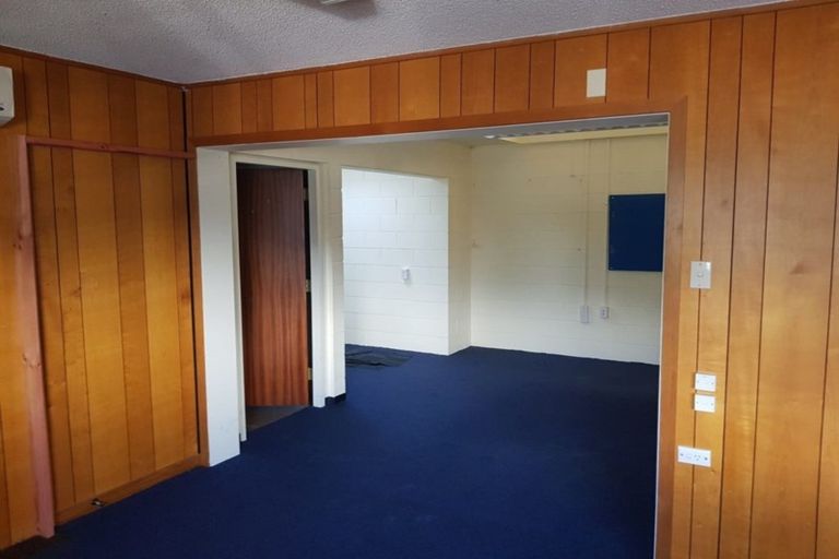 Photo of property in 6 Young Street, New Plymouth, 4310