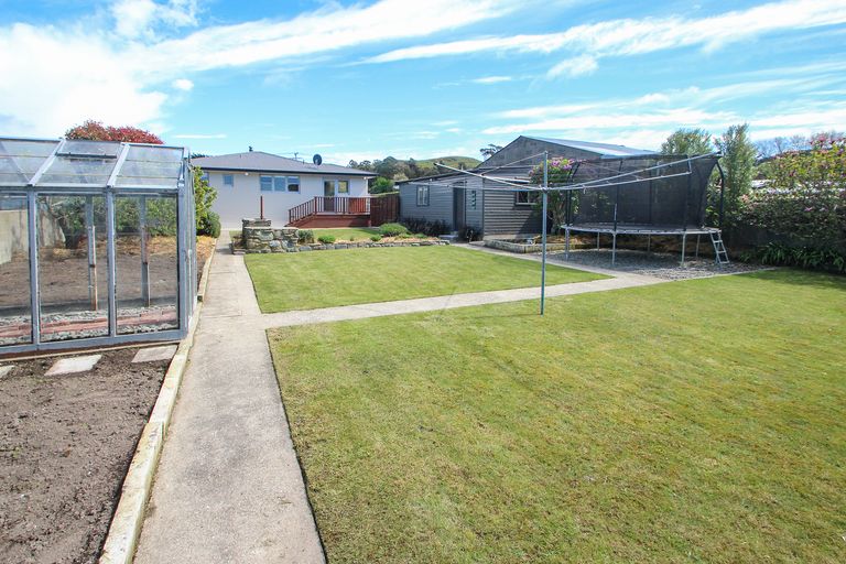 Photo of property in 13 Kenilworth Road, Oamaru North, Oamaru, 9400