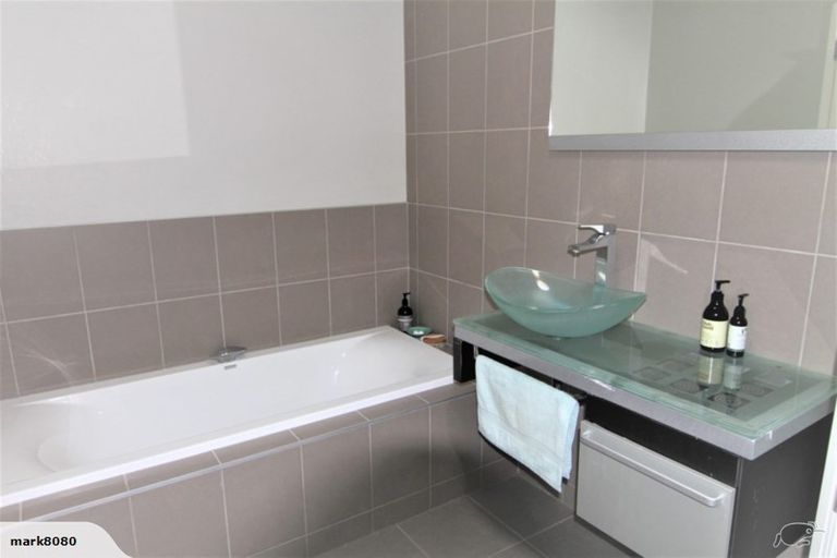 Photo of property in 27a Comber Place, Johnsonville, Wellington, 6037