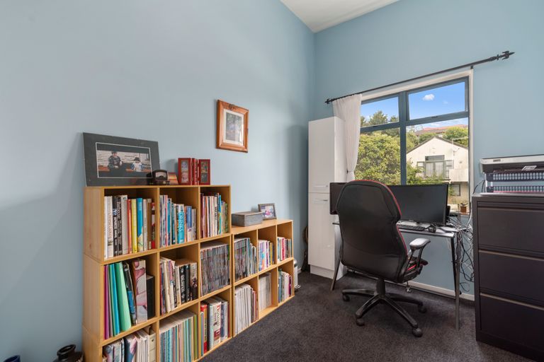 Photo of property in 6/6-8 Pannill Place, Oteha, Auckland, 0632