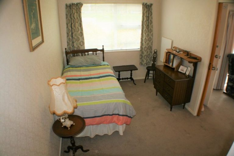 Photo of property in 13 Kent Street, Levin, 5510