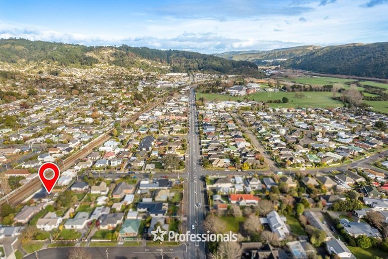 Photo of property in 9a Elizabeth Avenue, Heretaunga, Upper Hutt, 5018