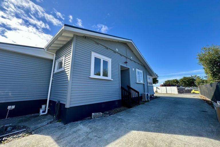 Photo of property in 1/107 Waimumu Road, Massey, Auckland, 0614