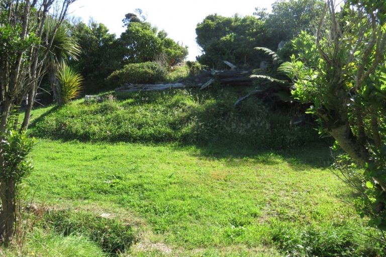 Photo of property in 20 Clifftop Lane, Cape Foulwind, 7892