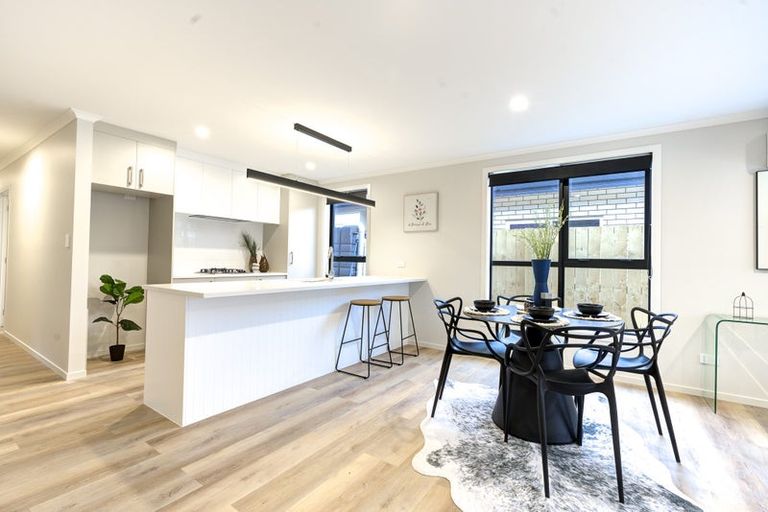 Photo of property in 23 Waruhia Crescent, Rototuna North, 3281