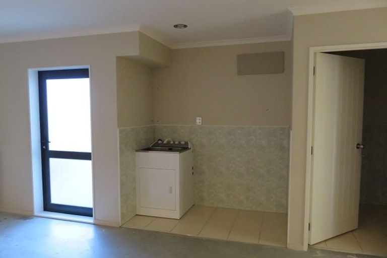 Photo of property in 12 Bonny Crescent, Massey, Auckland, 0614