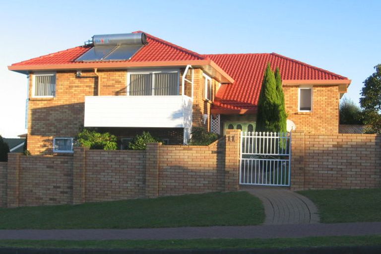 Photo of property in 11 Ferntree Terrace, West Harbour, Auckland, 0618