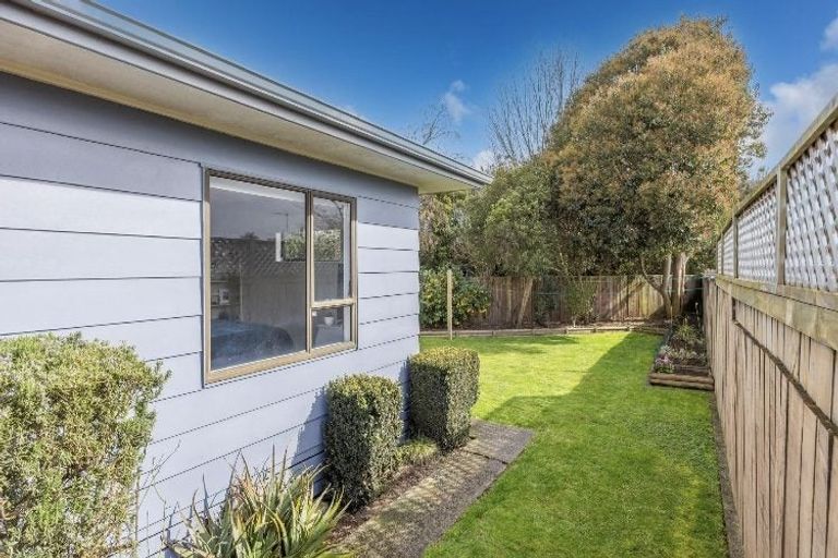 Photo of property in 91b Oakfield Crescent, Pukete, Hamilton, 3200