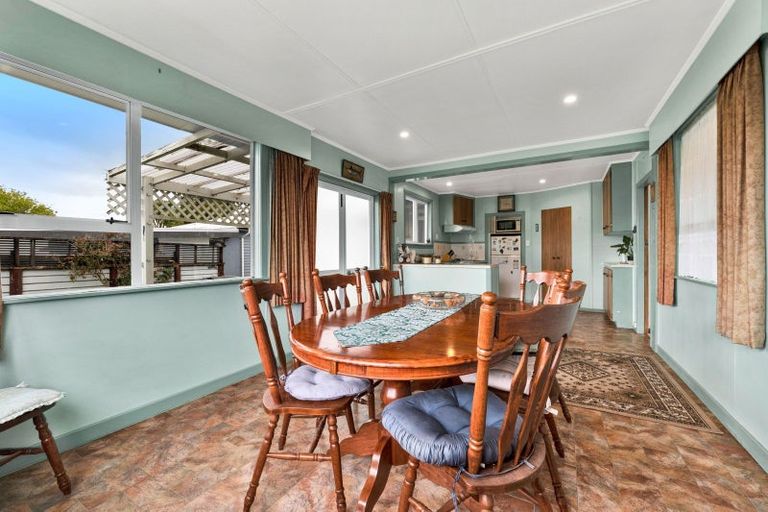 Photo of property in 6 Regan Street, Stratford, 4332