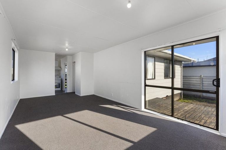 Photo of property in 201 Puriri Street, Castlecliff, Whanganui, 4501