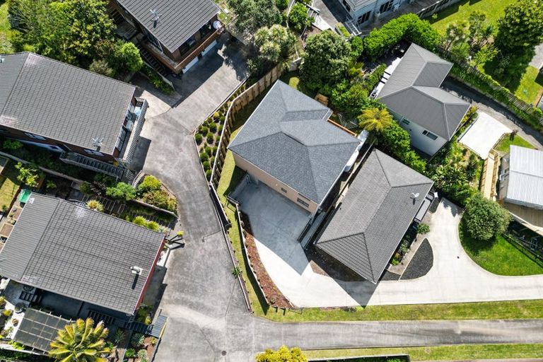 Photo of property in 34a Sovereign Place, Glenfield, Auckland, 0629