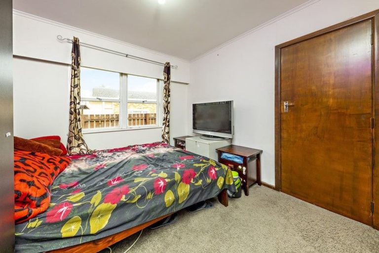 Photo of property in 2/23 Alexander Avenue, Papatoetoe, Auckland, 2025