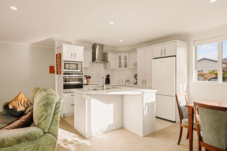 Photo of property in Waterview Estate, 39/4 Greystone Place, Omokoroa, 3114