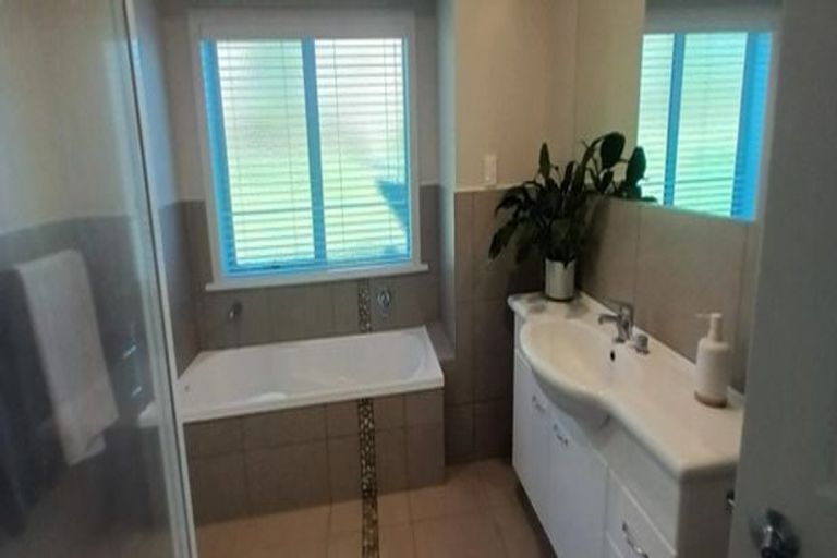 Photo of property in 203 Lake Ferry Road, Martinborough, 5781