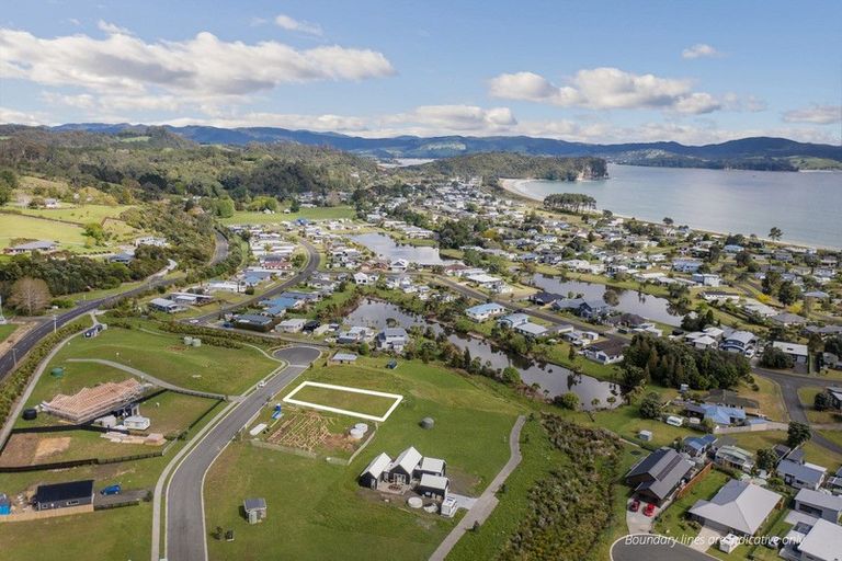 Photo of property in 18 Oliver Leighs Drive, Cooks Beach, 3591