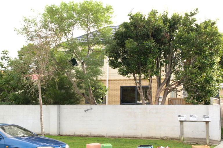 Photo of property in 2/173 Wellington Street, Howick, Auckland, 2014