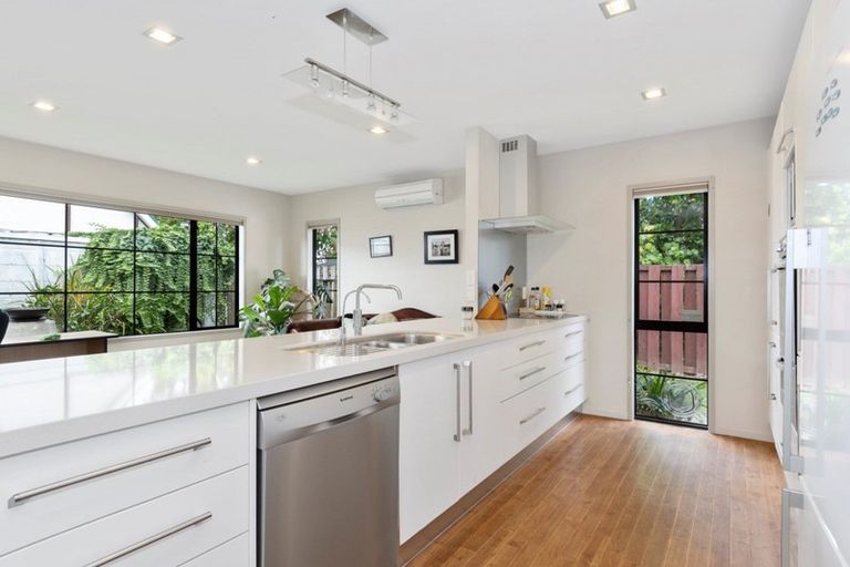 Photo of property in 64b Kings Avenue, Matua, Tauranga, 3110