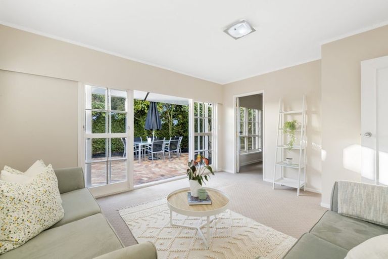 Photo of property in 2/183 Shakespeare Road, Milford, Auckland, 0620