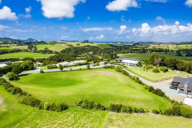 Photo of property in 22 Pigeon Berry Lane, Mangawhai, 0573