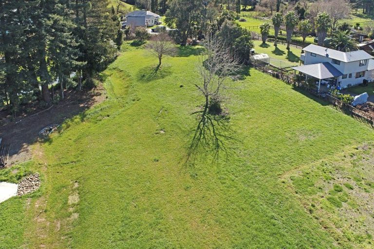Photo of property in 6 Will Cooper Way, Tuakau, 2121