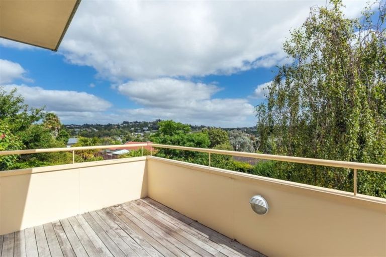 Photo of property in 19 Tainui Street, Torbay, Auckland, 0630