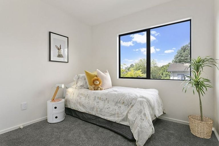 Photo of property in 12/548 Albany Highway, Albany, Auckland, 0632