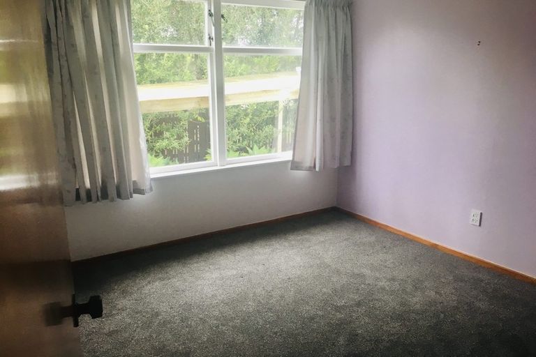 Photo of property in 6b Empire Road, Orewa, 0931