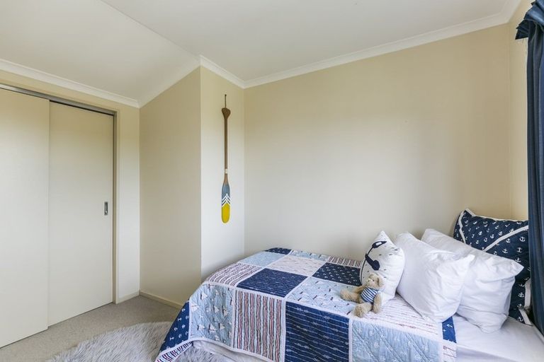 Photo of property in 96a Montgomery Avenue, Karori, Wellington, 6012