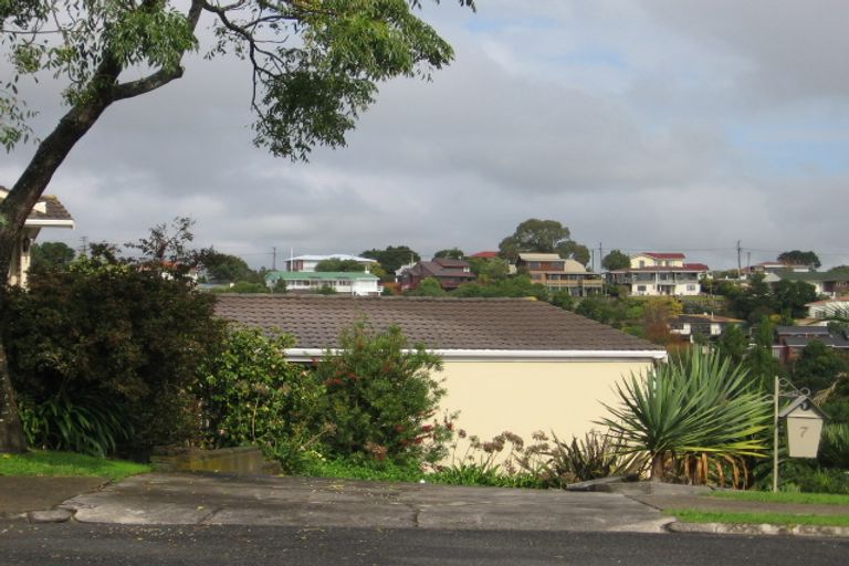 Photo of property in 9 Addis Place, Shelly Park, Auckland, 2014