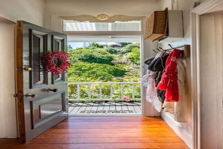 Photo of property in 12 Russell Street, Stepneyville, Nelson, 7010