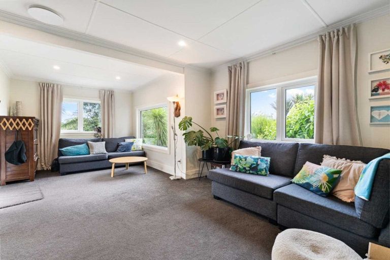Photo of property in 3 Huia Road, Titirangi, Auckland, 0604