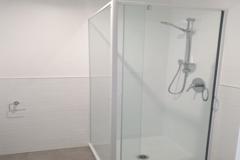 Photo of property in 8b Kent Street, Waiuku, 2123