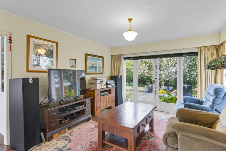 Photo of property in 79 Kawiu Road, Levin, 5510