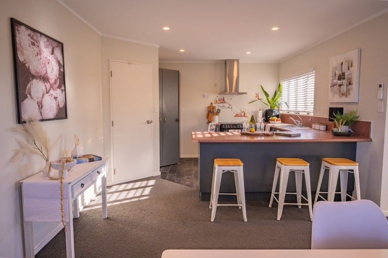 Photo of property in 106 Roberts Line, Kelvin Grove, Palmerston North, 4414