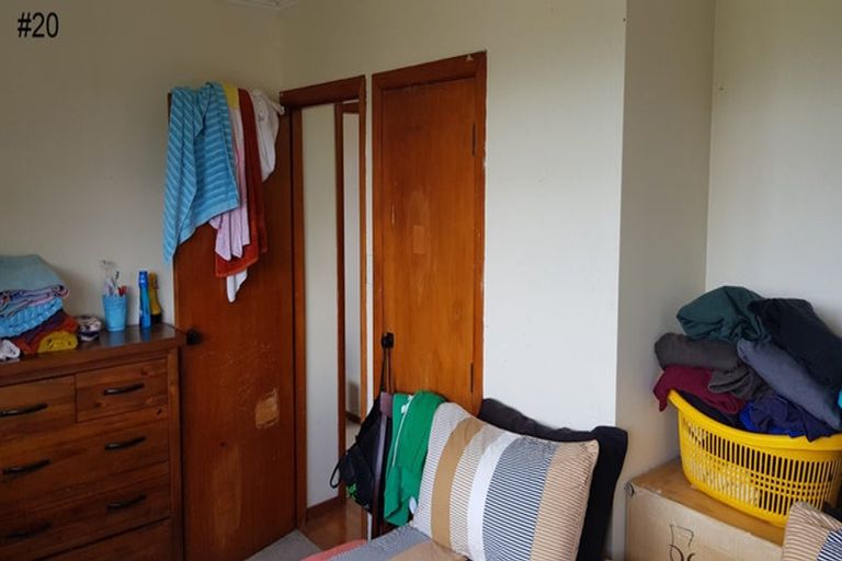 Photo of property in 20-22 Sievers Grove, Cannons Creek, Porirua, 5024