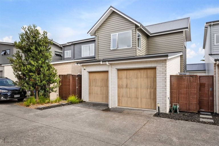 Photo of property in 67 Buckley Avenue, Hobsonville, Auckland, 0616