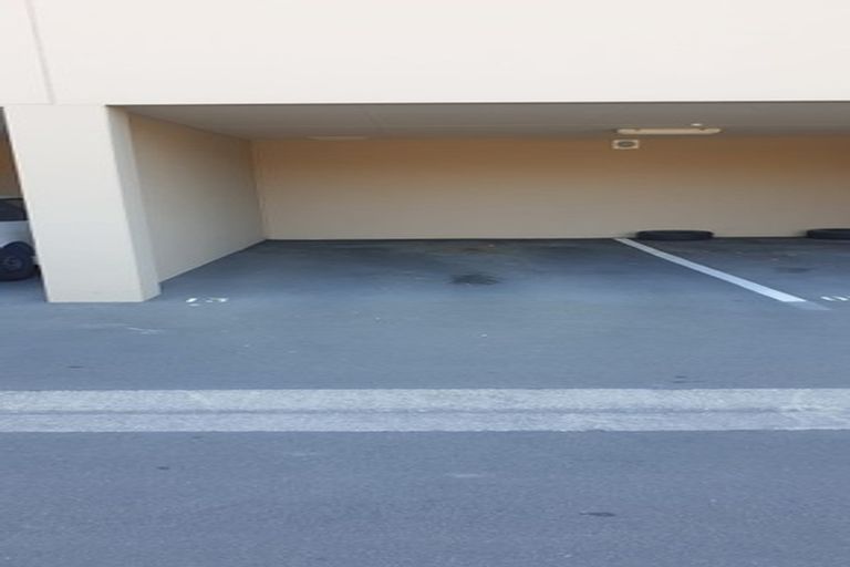 Photo of property in 28/30 Mathesons Road, Phillipstown, Christchurch, 8011