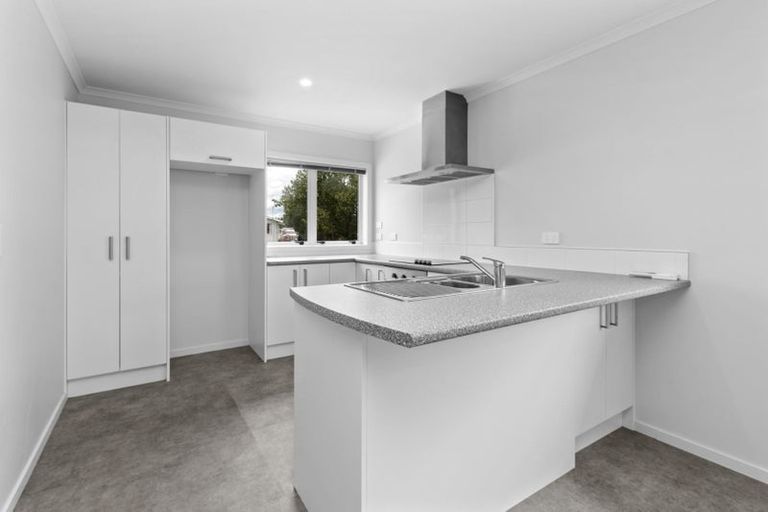 Photo of property in 2 Lilac Street, Melville, Hamilton, 3206