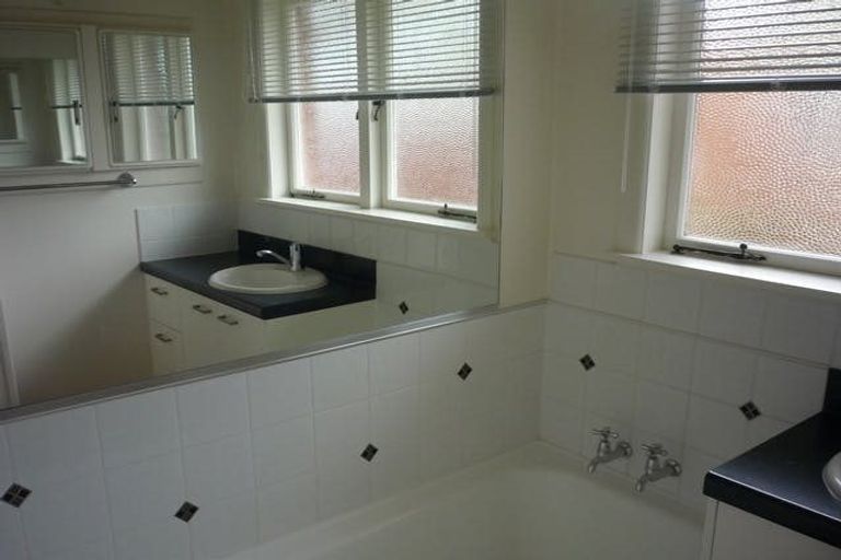 Photo of property in 19 Rodney Street, Howick, Auckland, 2014